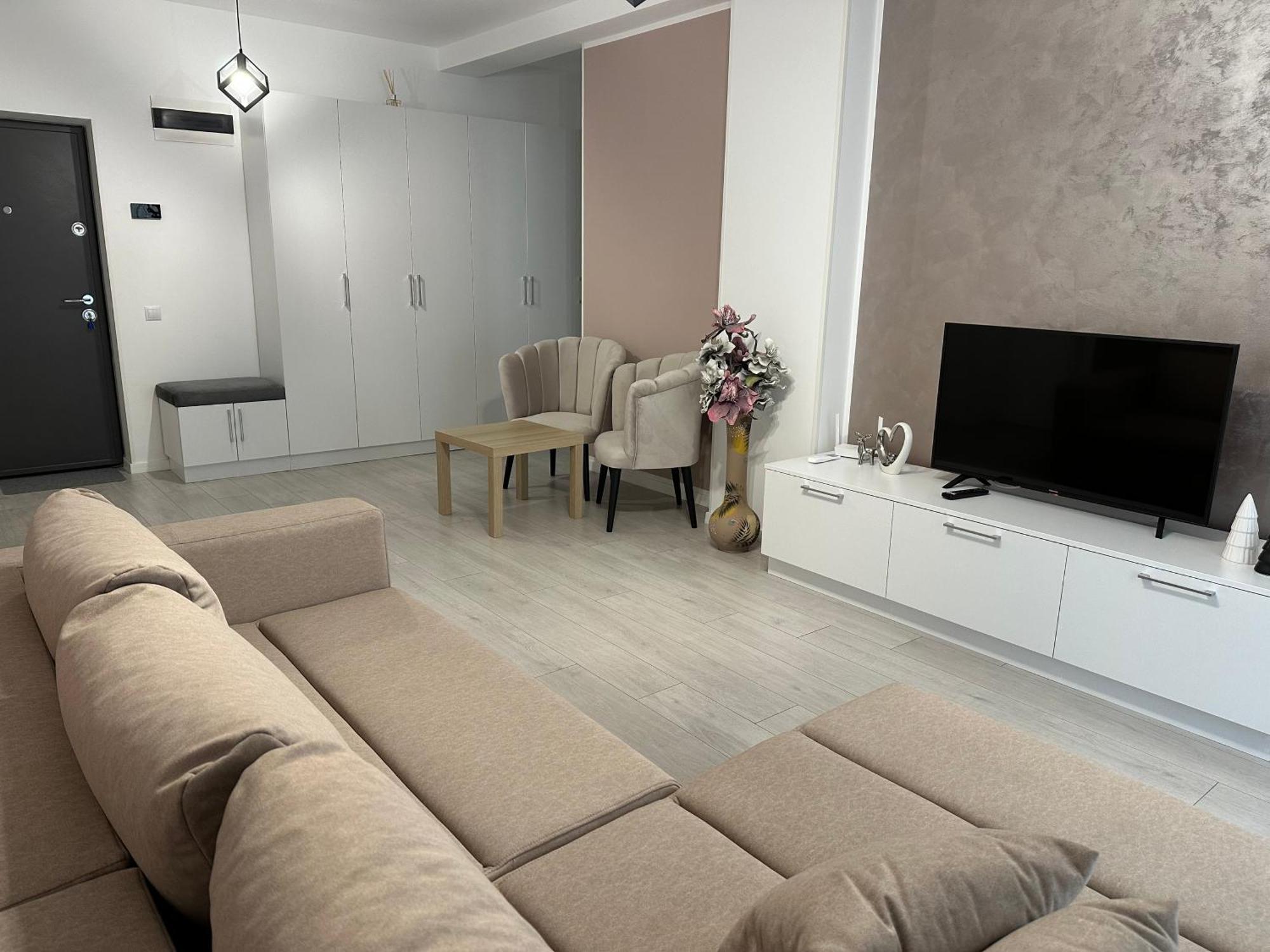 Toscana Apartments โอโตเปนี ภายนอก รูปภาพ