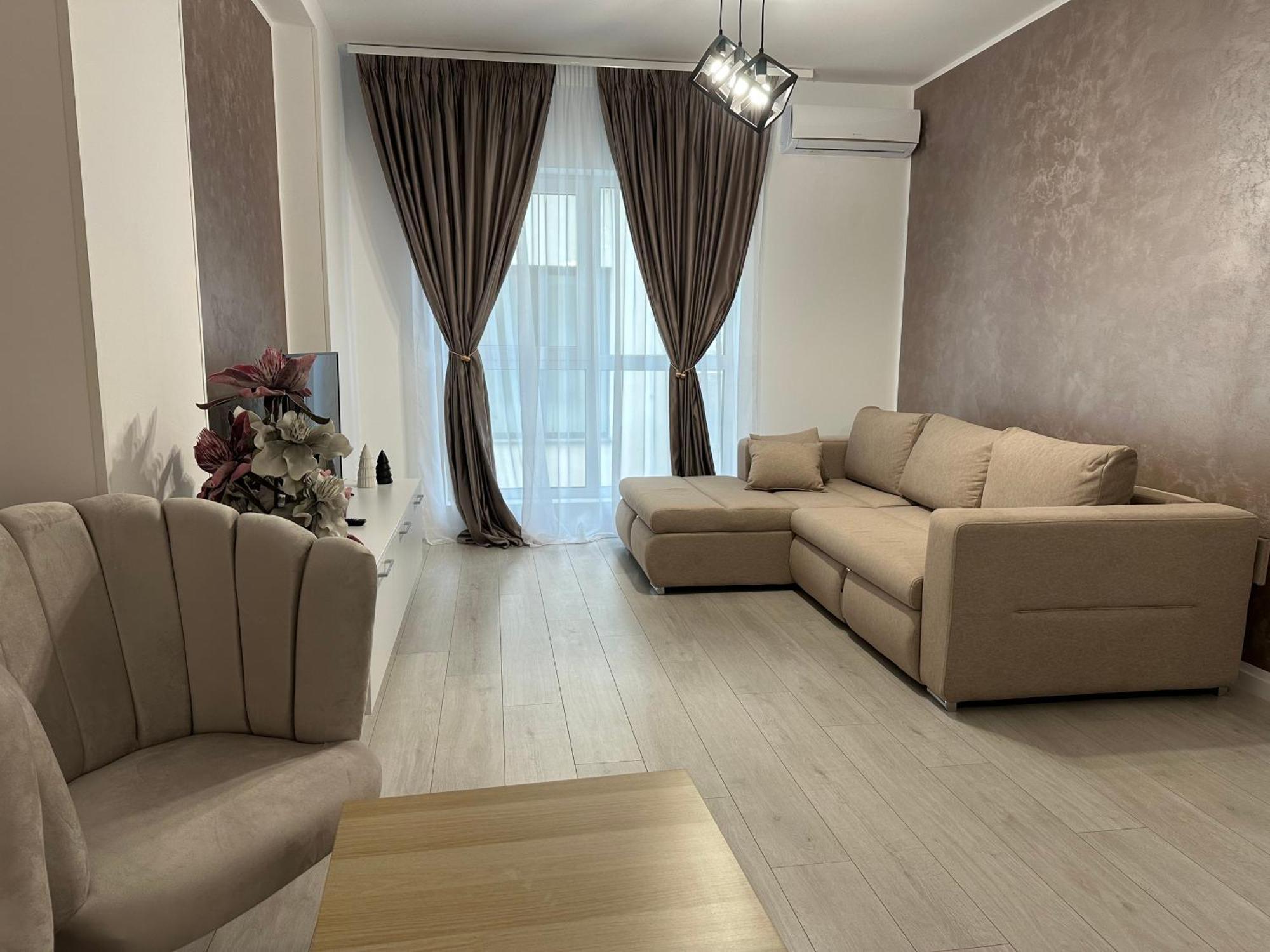 Toscana Apartments โอโตเปนี ภายนอก รูปภาพ