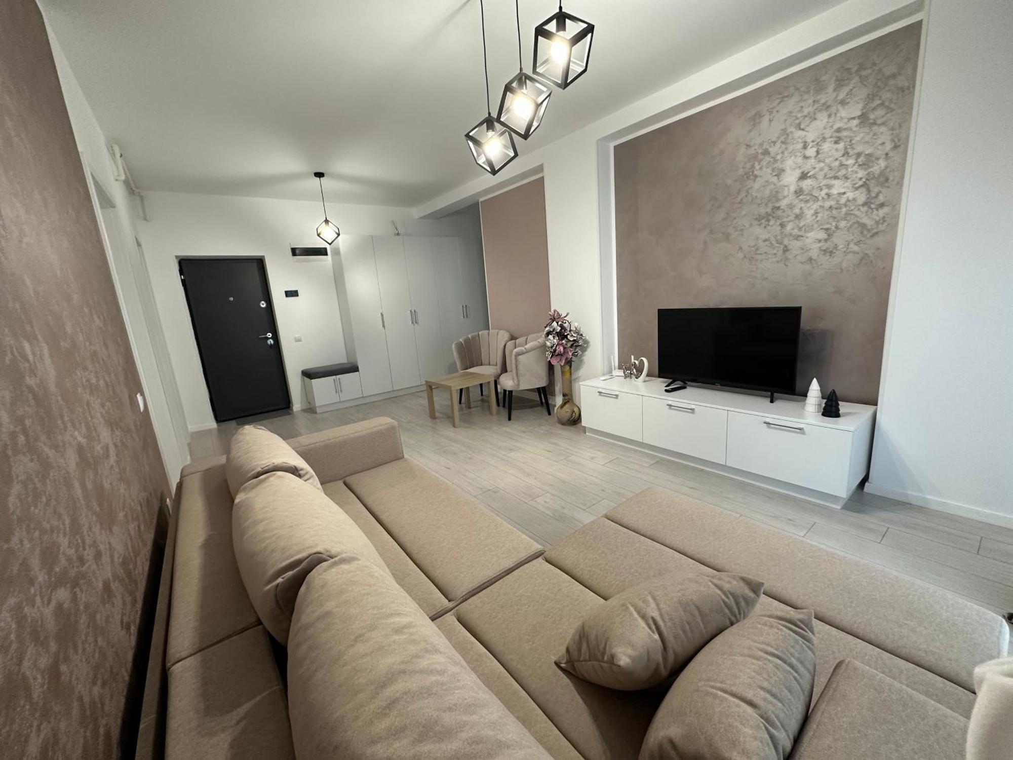 Toscana Apartments โอโตเปนี ภายนอก รูปภาพ
